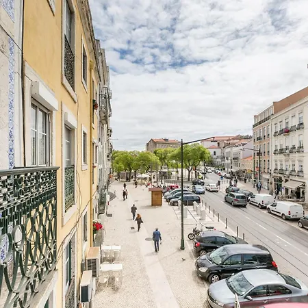 Apartment Superb Overlooking Graca In Lisbon