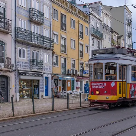 Apartment Superb Overlooking Graca In *