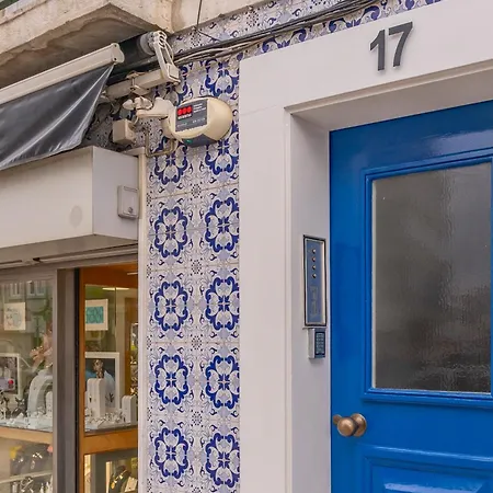 Apartment Superb Overlooking Graca In Lissabon